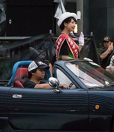 七夕祭りオープニングパレード(織姫は何を教えたか)